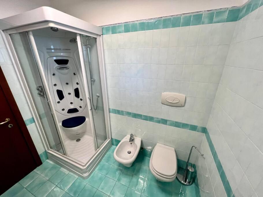 Beija Flor-Trilocale Piazza Garibaldi N18 Appartement Desenzano del Garda Buitenkant foto